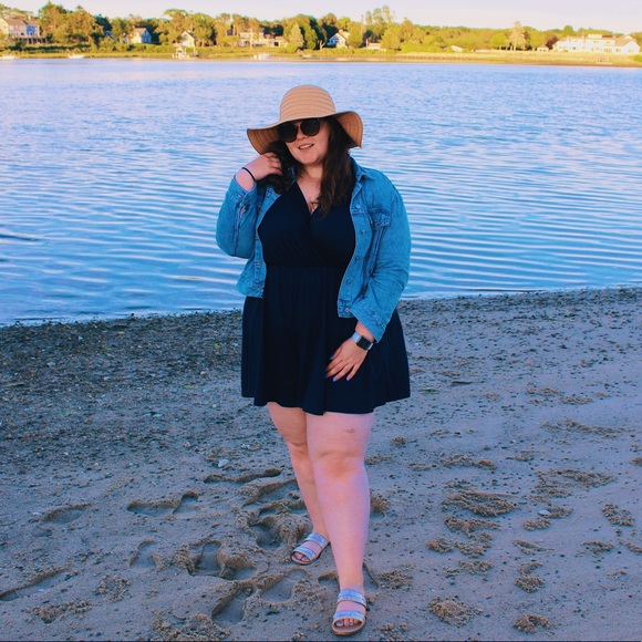 Meet your Posher, Emma - Picture 1 of 1